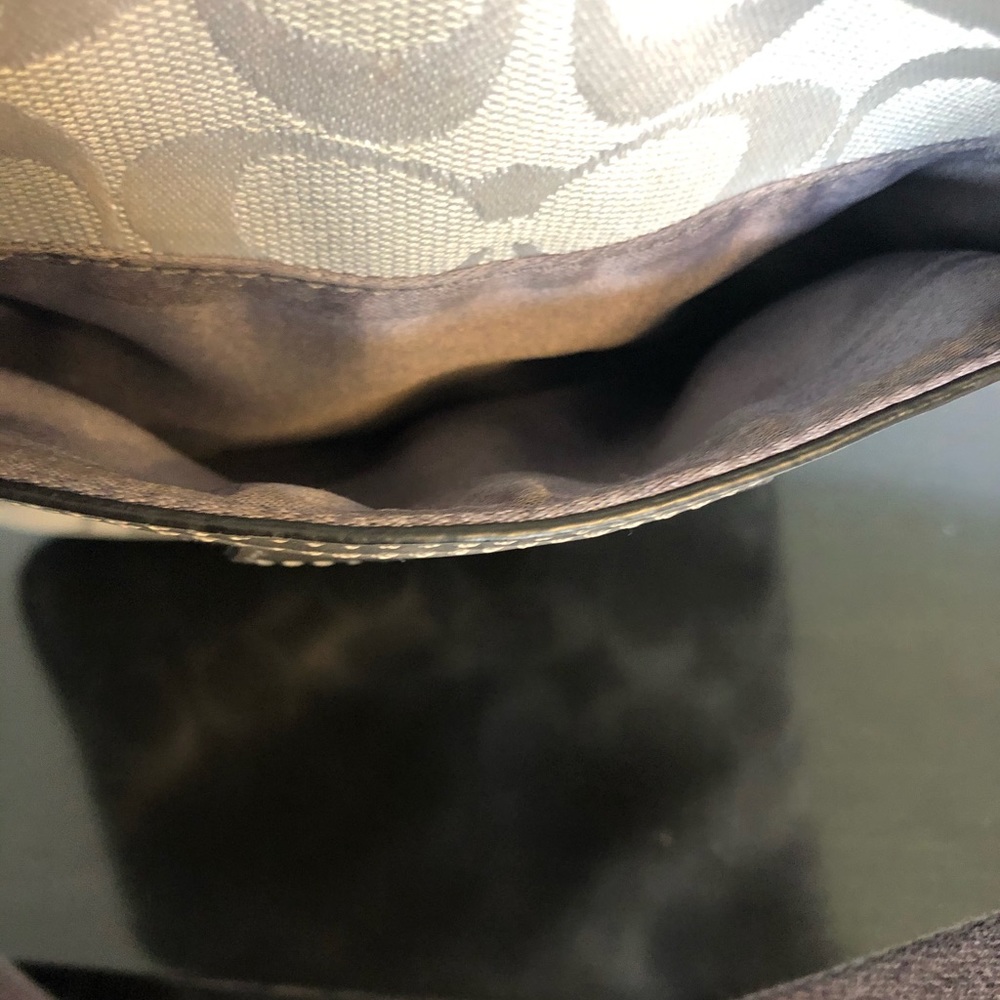 Coach Cross Body - Picture 5 of 6
